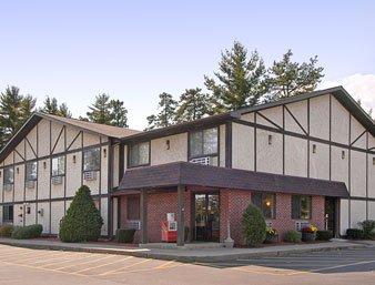 Super 8 By Wyndham Glens Falls Queensbury